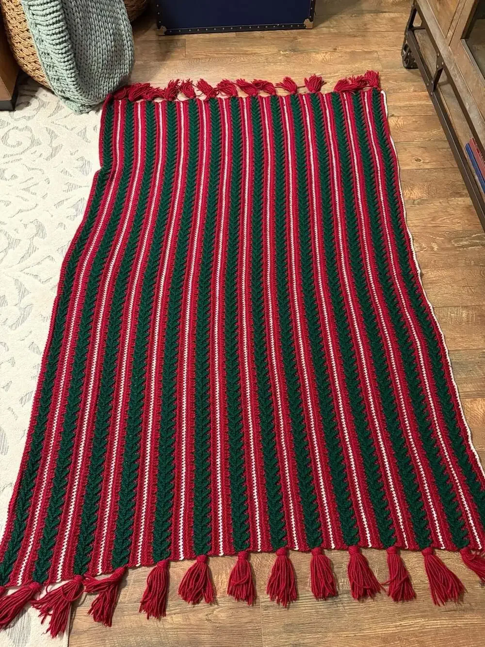 Vintage Handmade Christmas Crochet Mile-a-Minute Afghan Throw Blanket with Tasse